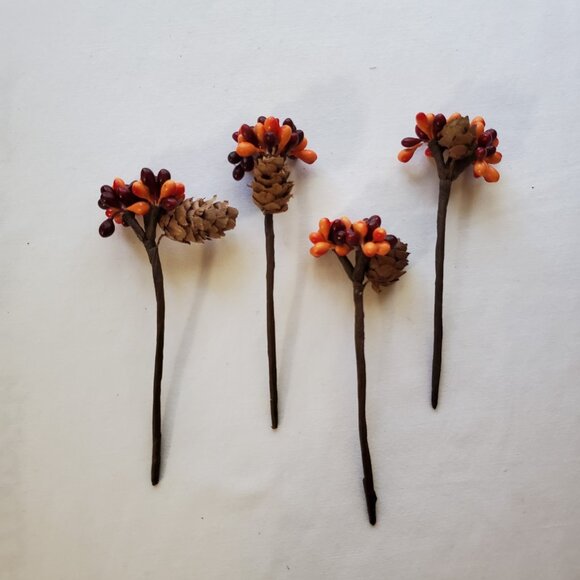Fall / Autumn Pip Berry Cluster - 4.5" Stem with Pinecone – Set of (4) - Picture 2 of 4